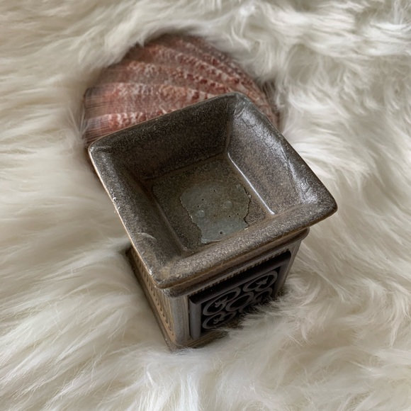 Scentsy | ‘Jane’ Mini Warmer Plug-in 🔌 - Picture 4 of 8